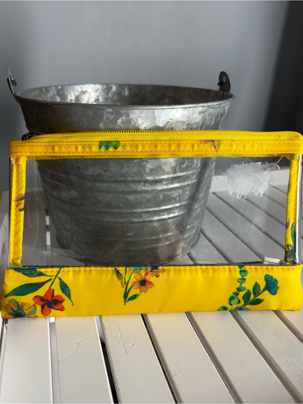 LUG Bouquet Yellow Floral Pattern Clear Zipper Pouch NWOT